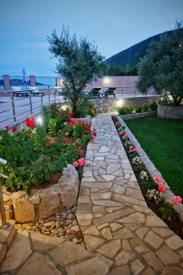Apartments Maxi Katic تْشيرسيك نوفي المظهر الخارجي الصورة
