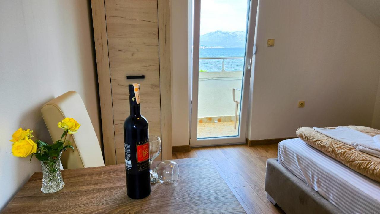 Apartments Maxi Katic تْشيرسيك نوفي المظهر الخارجي الصورة