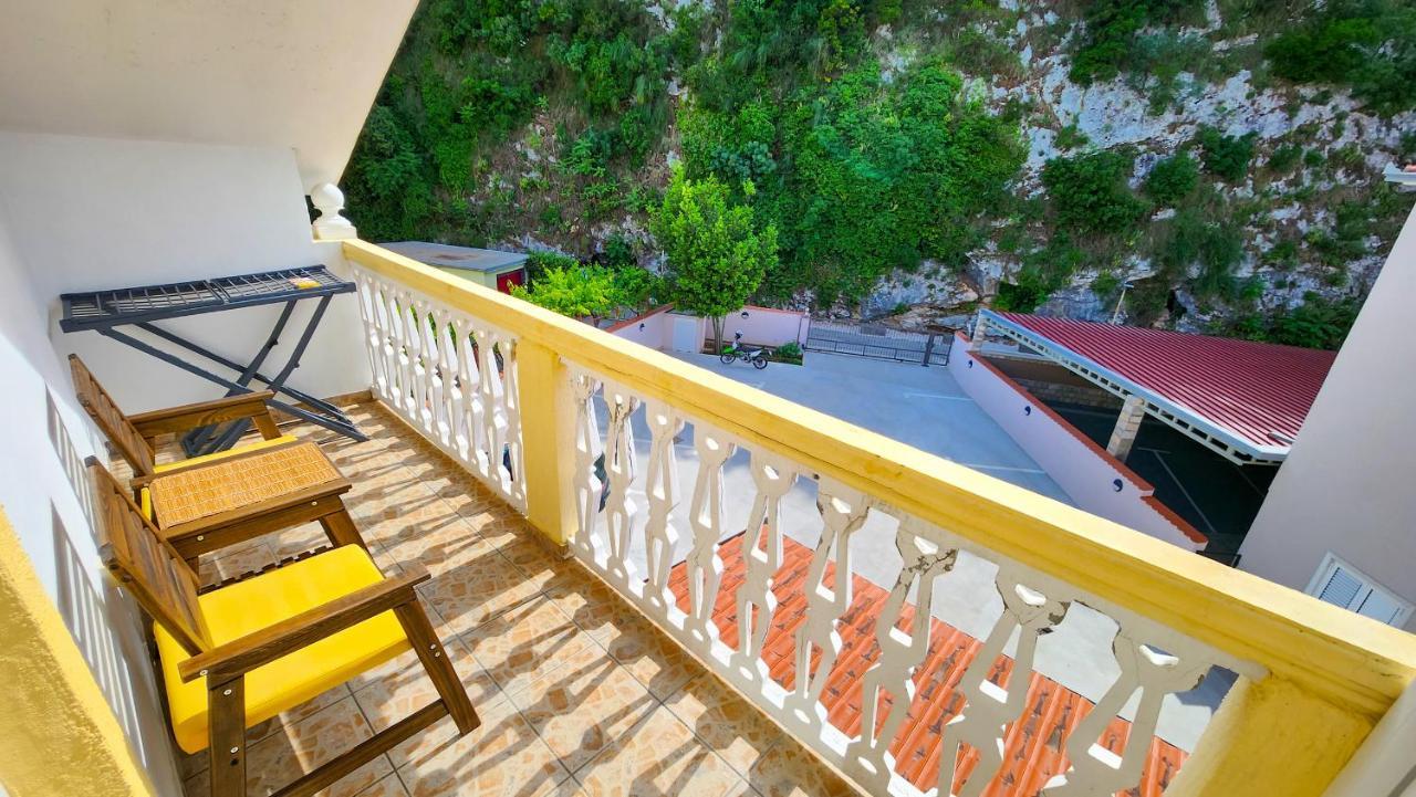 Apartments Maxi Katic تْشيرسيك نوفي المظهر الخارجي الصورة