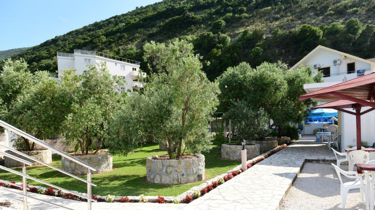 Apartments Maxi Katic تْشيرسيك نوفي المظهر الخارجي الصورة
